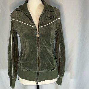 Nike Women's Olive Velour Sweatshirt 90’s